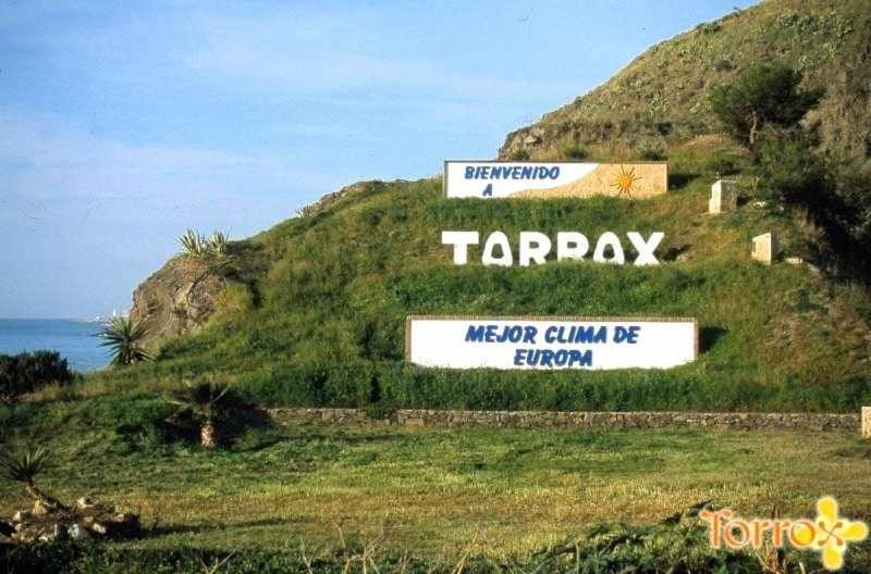 A 100M De Playa Piscina Y Todos Los Servicios Apartman Torrox Kültér fotó
