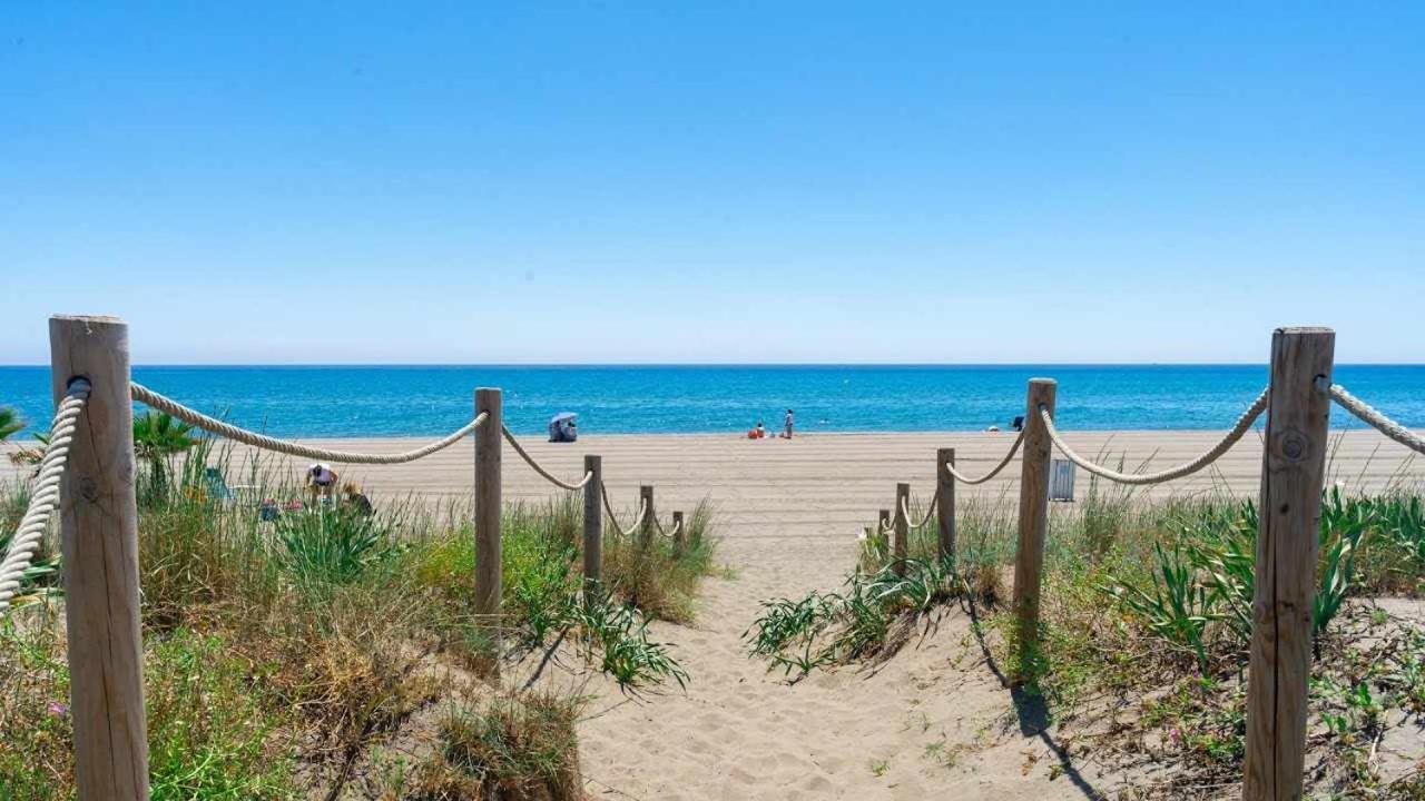 A 100M De Playa Piscina Y Todos Los Servicios Apartman Torrox Kültér fotó
